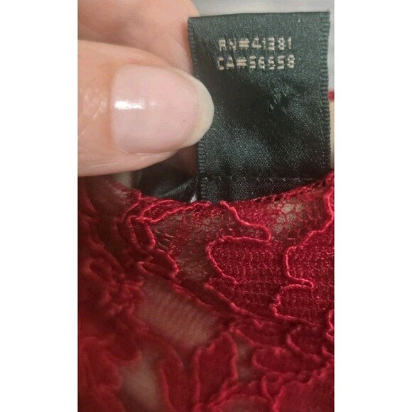 Lauren Ralph Lauren Evening Red Lace Gown 4P Petite – Wedding Guest, Holiday... - Picture 11 of 13